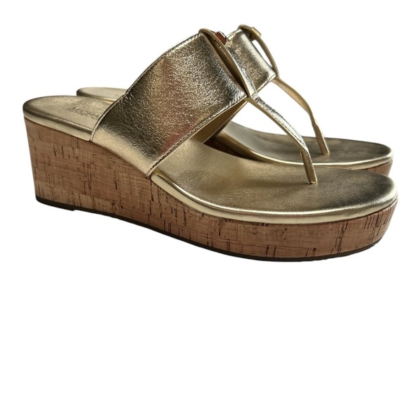 Michael Kors Metallic Gold Open Toe Wedge Sandals Size 8 - Picture 2 of 6